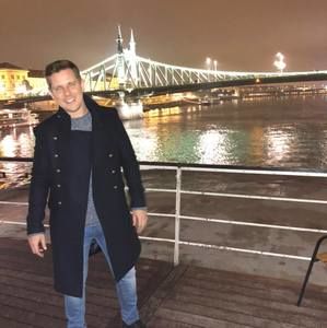 Meet your Posher, Nickolas